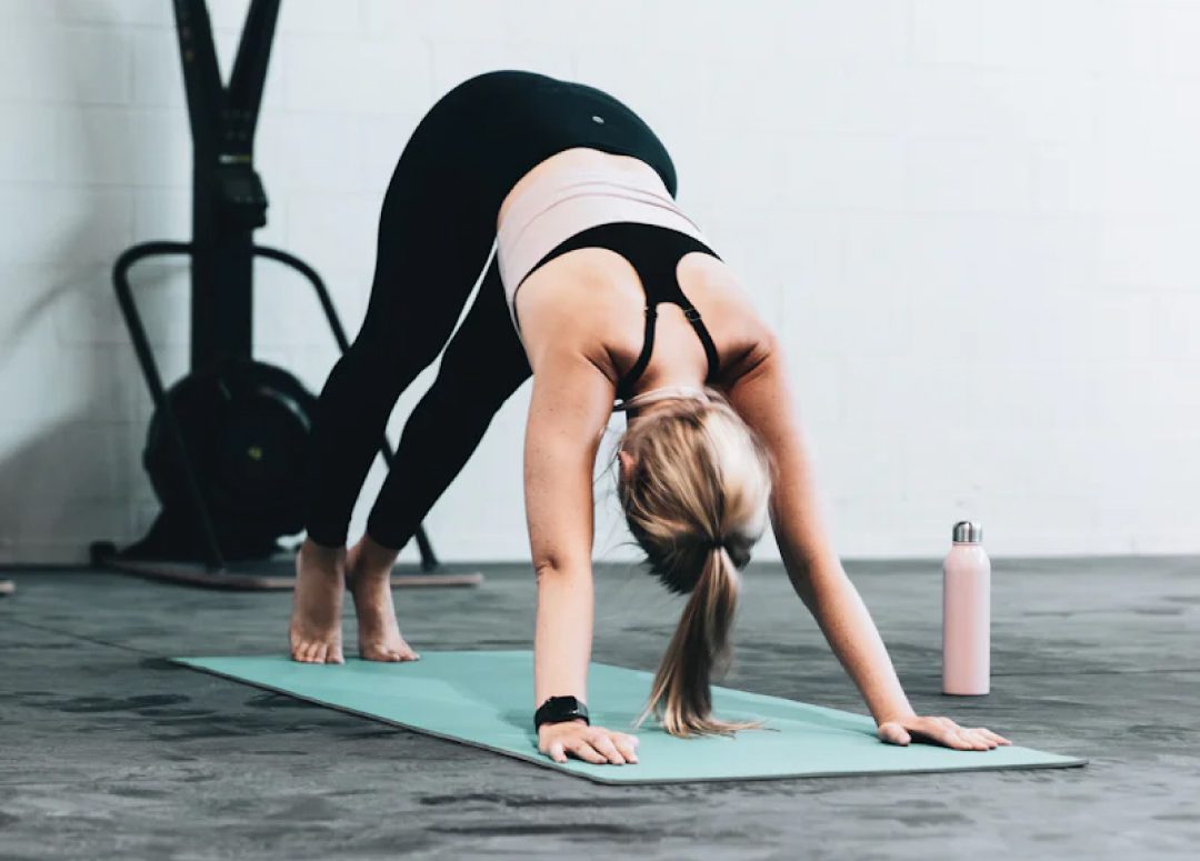 En este momento estás viendo Los Mejores Estiramientos Después de un Entrenamiento Intenso